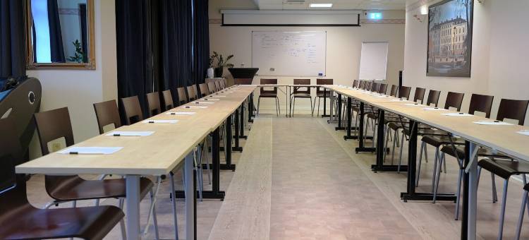 瓦内尔港城市酒店(Vänerport Stadshotell I Mariestad)图片