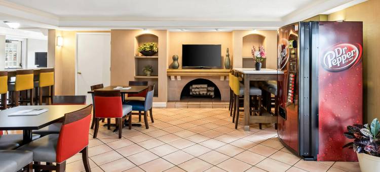 伊克诺小屋奥古斯塔北 - 华盛顿路(Econo Lodge Augusta North - Washington Road)图片