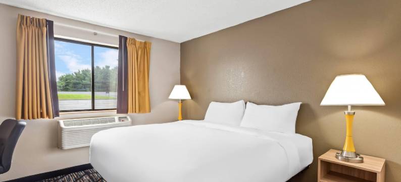 豪-斯特吉斯品质酒店及套房(Quality Inn & Suites Howe - Sturgis)图片