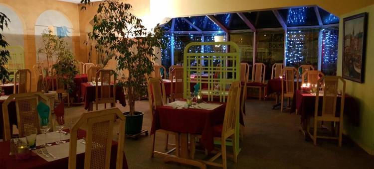 Contact Hotel Utah Beach Carentan图片