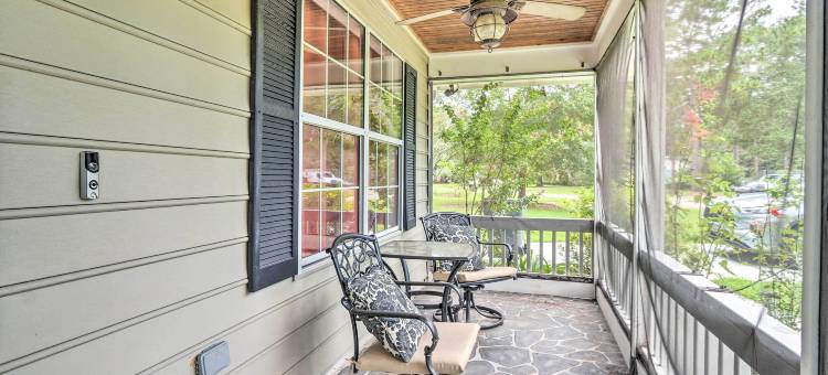 宁静的博福特家庭，带前廊+烤架(Peaceful Beaufort Home w/ Front Porch + Grill)图片