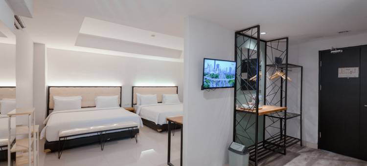 Votel Hotel Charis Tuban图片