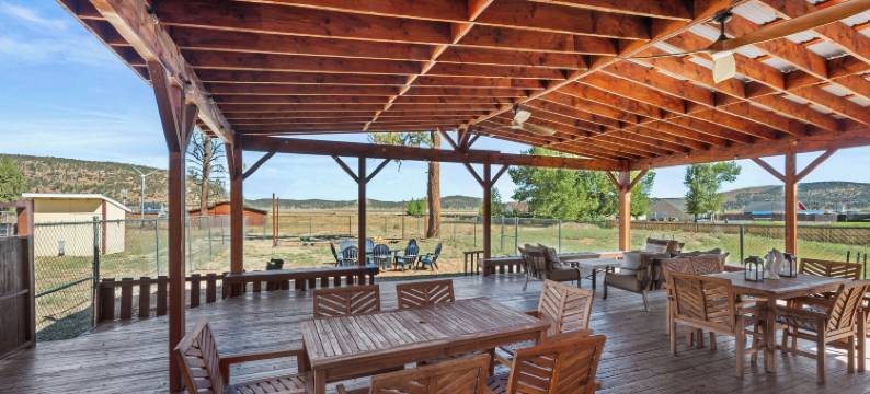 Bunny's牧场(Bunny's Ranch)图片