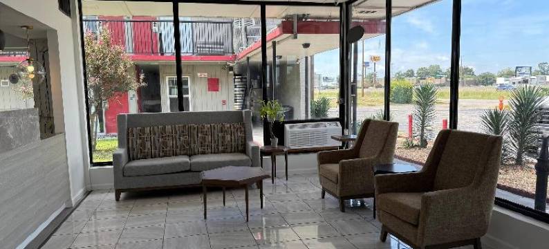 北卡兰伯顿北部华美达酒店(Ramada by Wyndham Lumberton NC North)图片