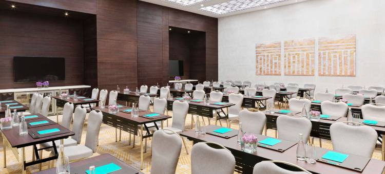 迪拜方尖碑索菲特酒店(Sofitel Dubai the Obelisk)图片