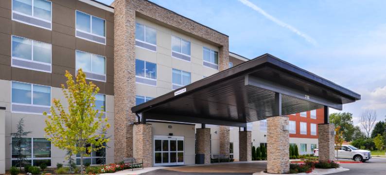 西罗亚斯普林斯智选假日套房酒店(Holiday Inn Express & Suites SILOAM SPRINGS by IHG)图片