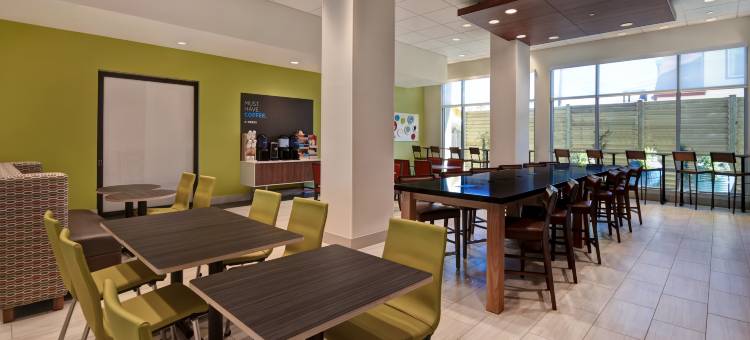 加尔维斯顿海滩智选假日套房酒店(Holiday Inn Express & Suites Galveston Beach)图片