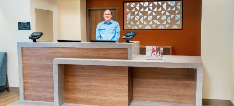 拉斯维加斯东特罗皮卡纳Candlewood Suites酒店(Candlewood Suites LAS VEGAS - E TROPICANA by IHG)图片