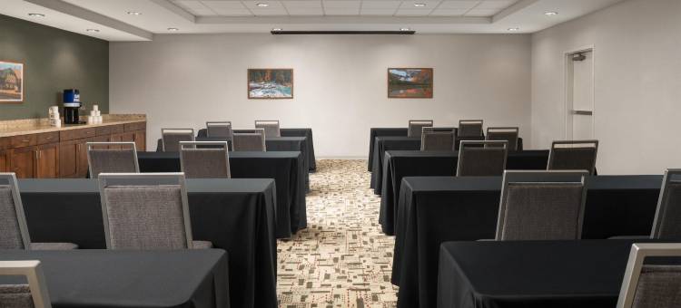 希尔顿欢朋套房酒店-白鱼镇(Hampton Inn & Suites Whitefish, MT)图片