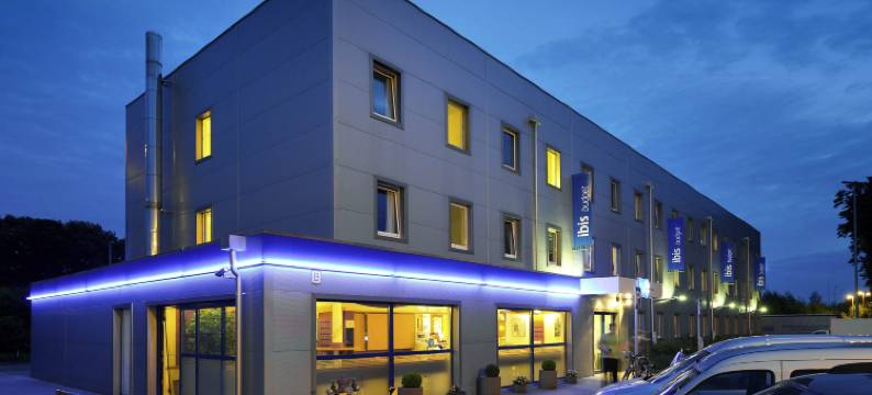 亚琛雷伦边境宜必思快捷酒店(Ibis Budget Aachen Raeren Grenze)图片