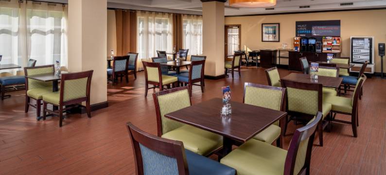 黎巴嫩智选假日套房酒店(Holiday Inn Express & Suites LEBANON by IHG)图片