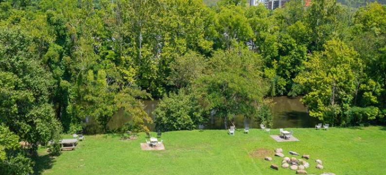 阿伯斯登岛酒店及套房(Arbors at Island Landing Hotel & Suites)图片