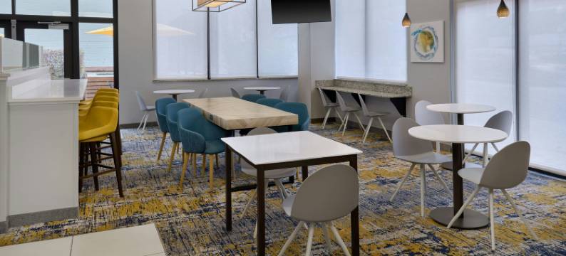 劳伦斯市中心TownePlace Suites酒店(TownePlace Suites Lawrence Downtown)图片