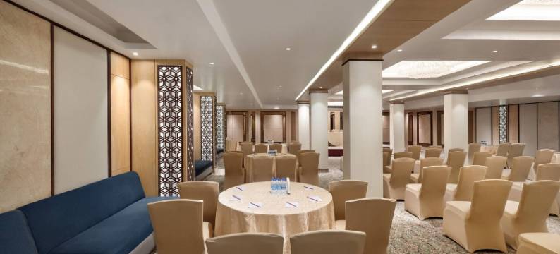 卡特拉之路的华美达酒店(Ramada by Wyndham Katra Station Road)图片