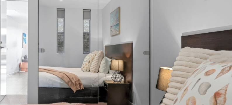 海豚公寓(The Dolphin Apartments)图片