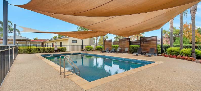 迪肯姆斯舒适酒店(Comfort Inn Deakin Palms)图片