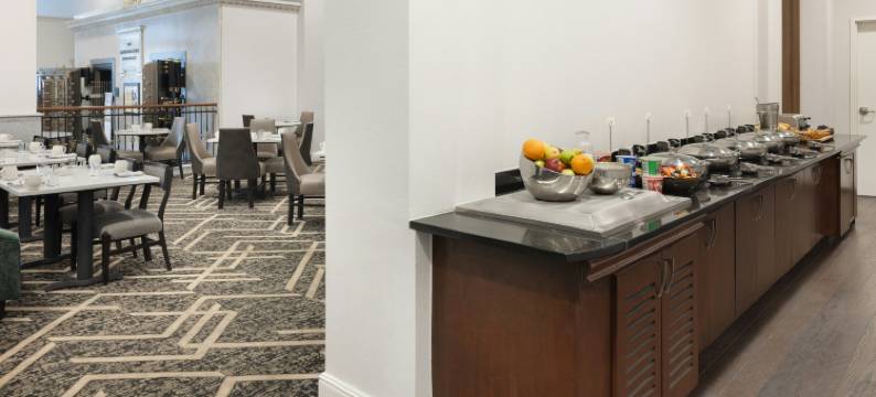 希尔顿彭尼韦尔圣路易斯拱门酒店(Hilton Pennywell St. Louis at the Arch)图片