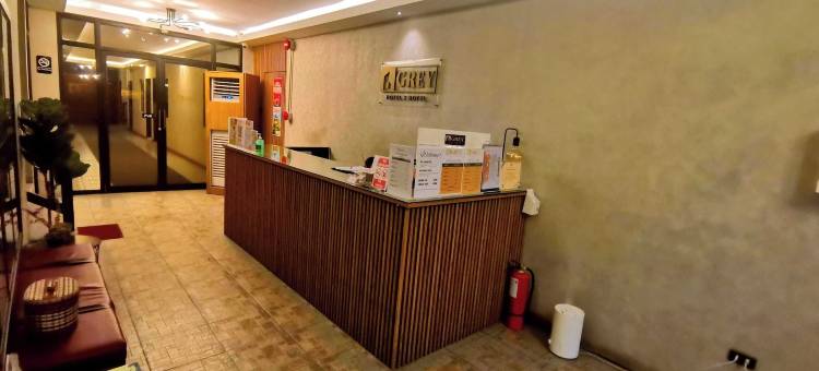 克拉克国际机场附近联排别墅橡木灰色酒店(Townhouse Oak Grey Hotel Near Clark International Airport)图片