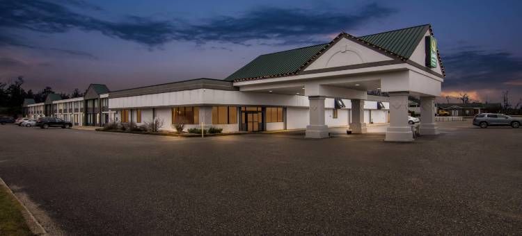 品质酒店及套房(Quality Inn & Suites)图片
