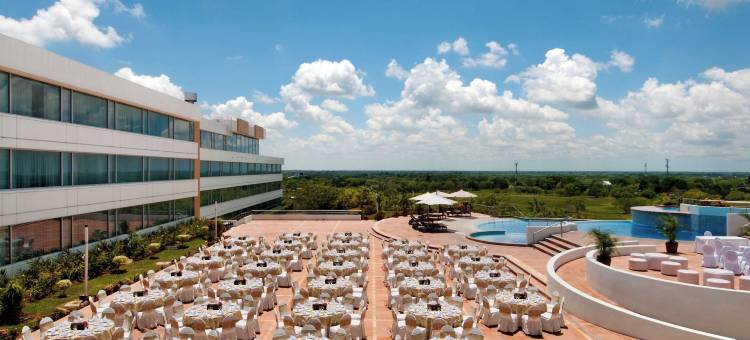 比亚埃尔莫萨机场假日酒店(Holiday Inn VILLAHERMOSA AEROPUERTO by IHG)图片