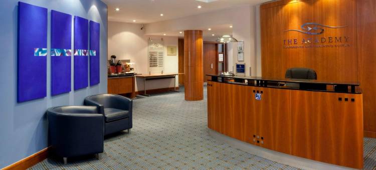 Holiday Inn 贝辛斯托克(Holiday Inn BASINGSTOKE by IHG)图片