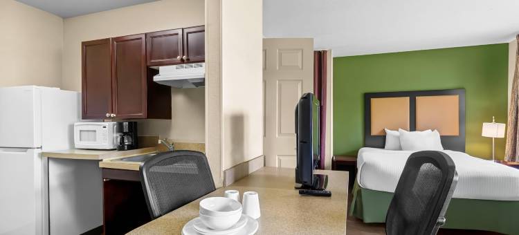 斯塔福德索内斯塔简单套房酒店(Sonesta Simply Suites Stafford)图片