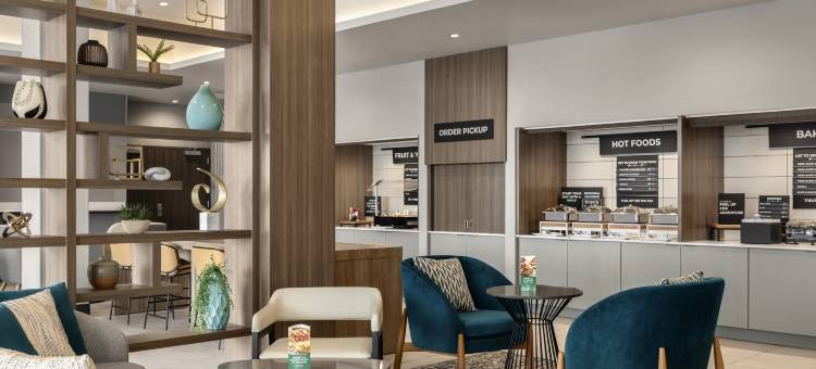 IHG旗下的科默斯城丹佛机场假日酒店及套房(Holiday Inn & Suites COMMERCE CITY - DENVER AIRPORT by IHG)图片