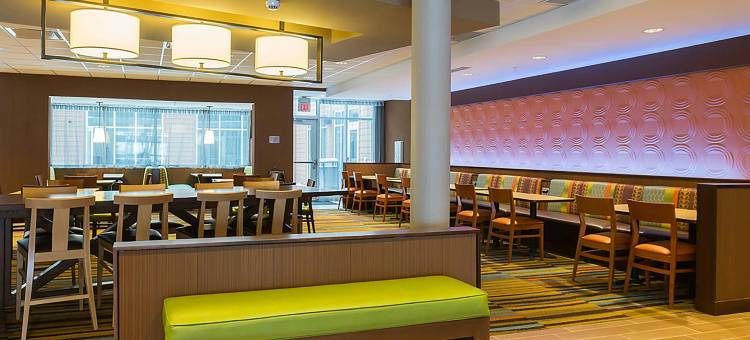 詹姆斯敦万枫酒店及套房(Fairfield Inn & Suites Jamestown)图片