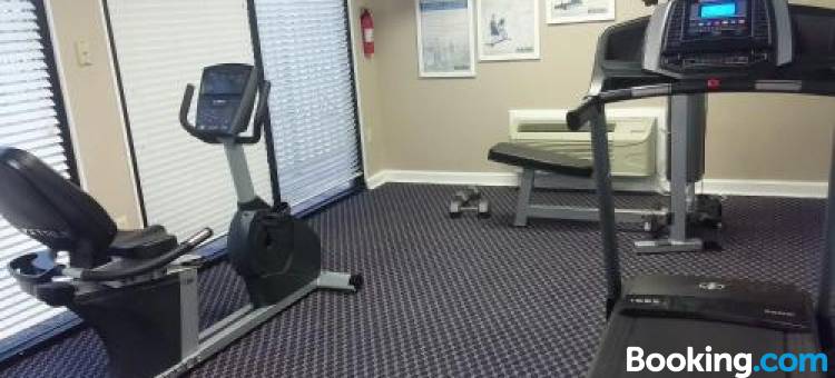 布莱斯维尔I55 Capital O 鹿田客栈(Deerfield Inn by Capital O Blytheville AR I55)图片