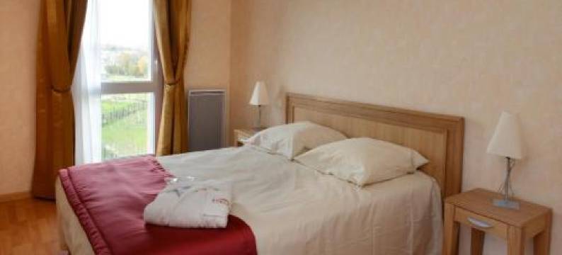 Domitys - l'Hermine Blanche图片