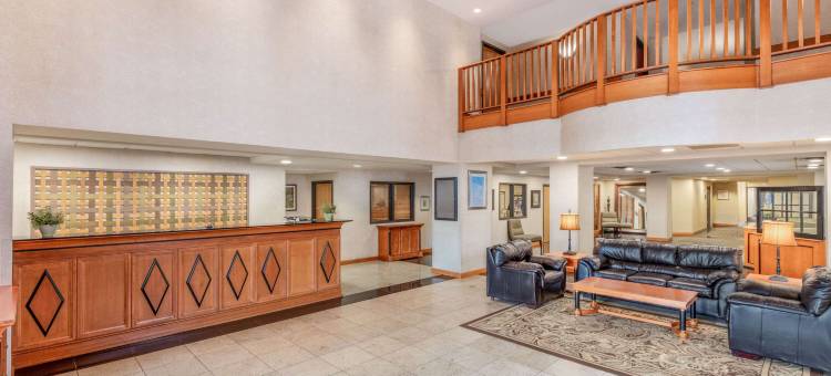 花园市拉昆塔温德姆套房酒店(La Quinta Inn & Suites by Wyndham Garden City)图片