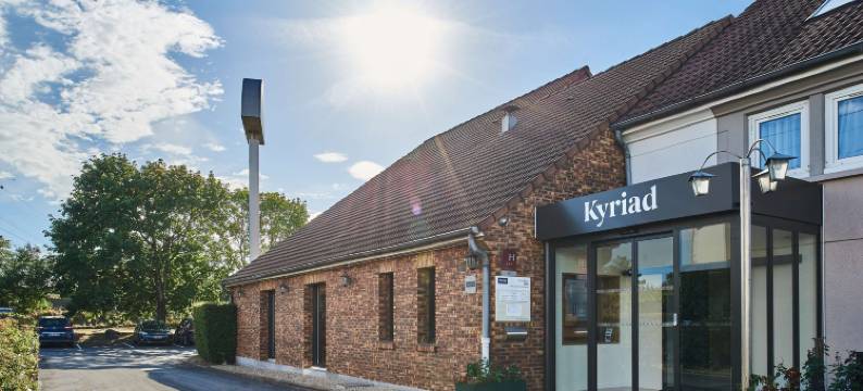 雷祖里镇基里亚德酒店(Kyriad les Ulis)图片