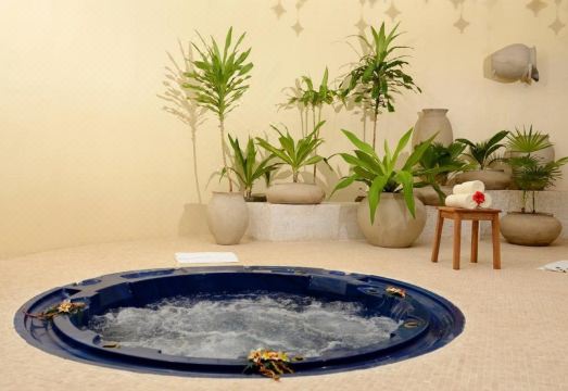 Ocean Paradise Resort & Spa Hotel Overview