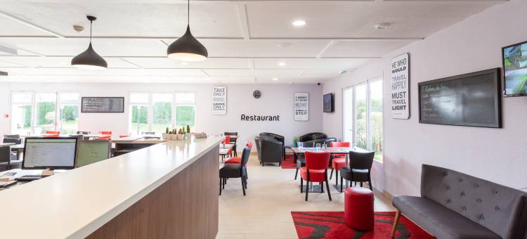 伊苏丹基里亚德酒店(Kyriad Issoudun)图片