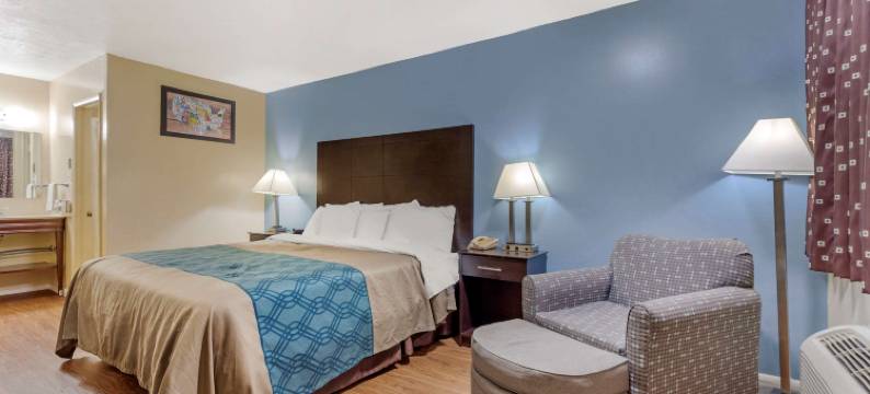 伍德斯托克伊克诺旅馆 - 雪伦多亚河谷 I-81(Econo Lodge Woodstock - Shenandoah Valley I-81)图片