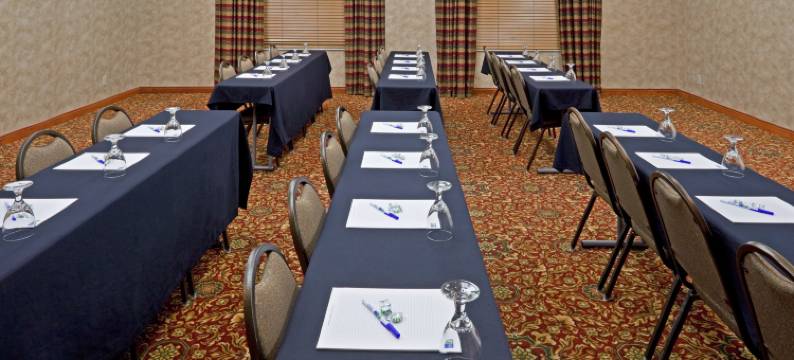 Holiday Inn Express 雪城，展览会场(Holiday Inn Express SYRACUSE-FAIRGROUNDS by IHG)图片