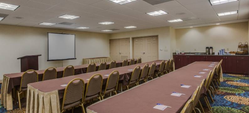 奥兰多国际机场智选假日酒店(Holiday Inn Express & Suites ORLANDO INTERNATIONAL AIRPORT by IHG)图片