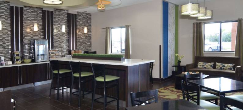 肯尼迪-卡恩斯城凯艺酒店(Quality Inn & Suites Kenedy - Karnes City)图片