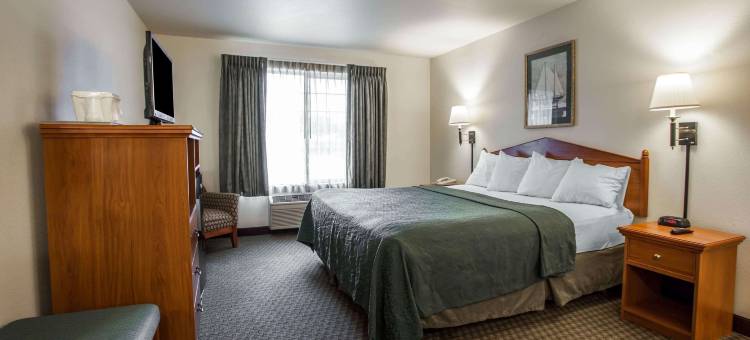 西雅图费多威凯艺套房酒店(Quality Inn & Suites Federal Way - Seattle)图片