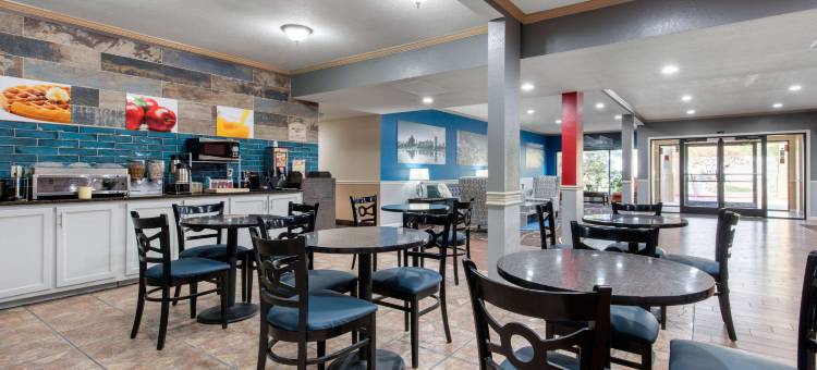 西孟斐斯I-40凯艺酒店(Quality Inn West Memphis I-40)图片