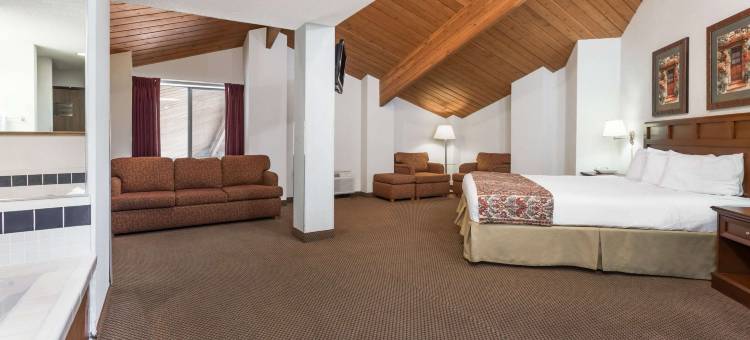 怀里卡温德姆呗盟酒店(Baymont by Wyndham Yreka)图片