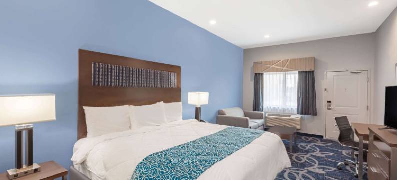 休斯顿霍比机场呗盟套房酒店(Baymont by Wyndham Houston Hobby Airport)图片