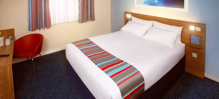克罗斯汉兹拉内利旅屋酒店(Travelodge Llanelli Cross Hands)图片