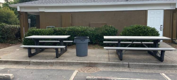 亚特兰大东北桃树角霍姆汤公寓(HomeTowne Studios Atlanta NE - Peachtree Corners)图片