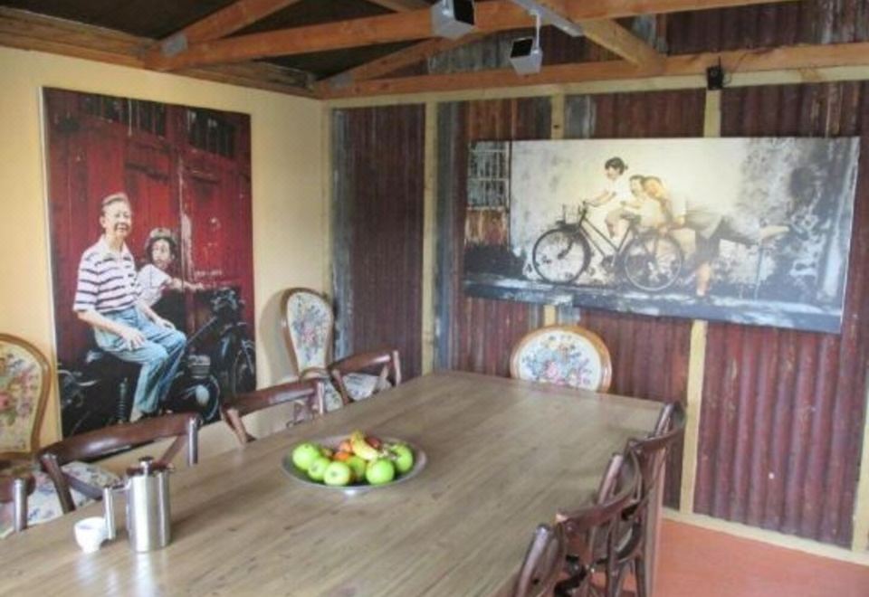 Designer Cottage Hotel Overview