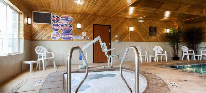 雷丁-沙斯塔湖舒适套房酒店(Comfort Suites Redding - Shasta Lake)图片