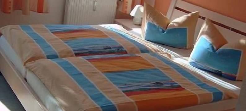 丽萨科沃斯基宾馆(Gästehaus Lisakowski Pension am Brautwiesenpark)图片