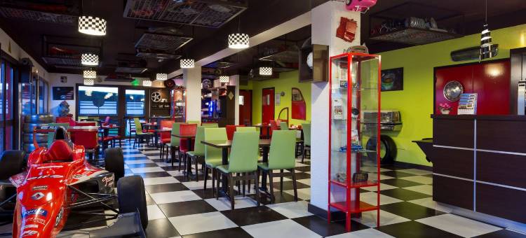 蓬阿穆恩佐酒店 - 基里亚德直营酒店(Enzo Hotels Pont-A-Mousson by Kyriad Direct)图片