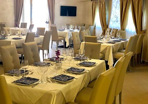 Hotel Riviera Palace Hotel Overview