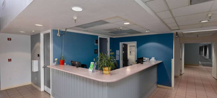 哈瓦苏湖岛屿旅馆酒店(Studio 6 Suites Lake Havasu City, AZ)图片